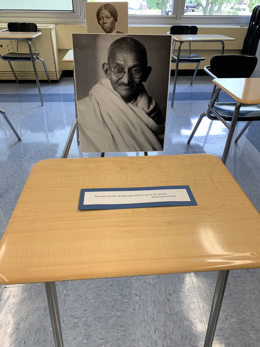 Laura Trongard tweet media