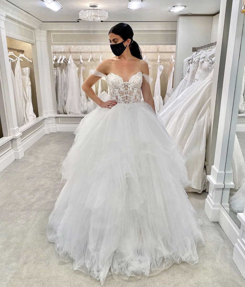 pninatornai's tweet photo. Perks of being my boutique manager: You get to play dress up in the new 2021 #LOVEbyPninaTornai Collection available now @KleinfeldBridal !
Gown: #Style14834 https://t.co/G6tMls5Ras