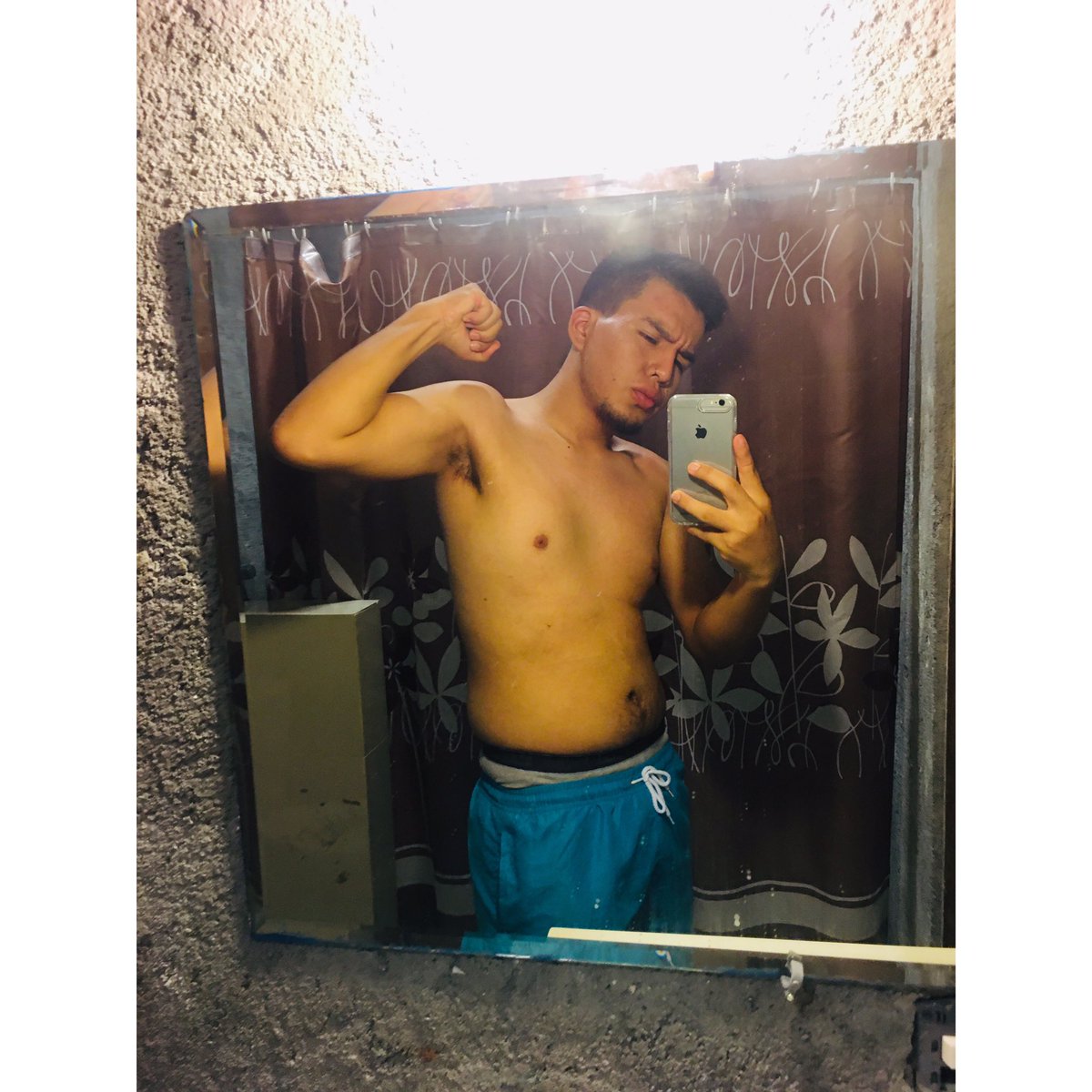 Alexistito3's tweet photo. ¿Ahí alguien para hablar? 🔥 https://t.co/zstZ0G53GP
