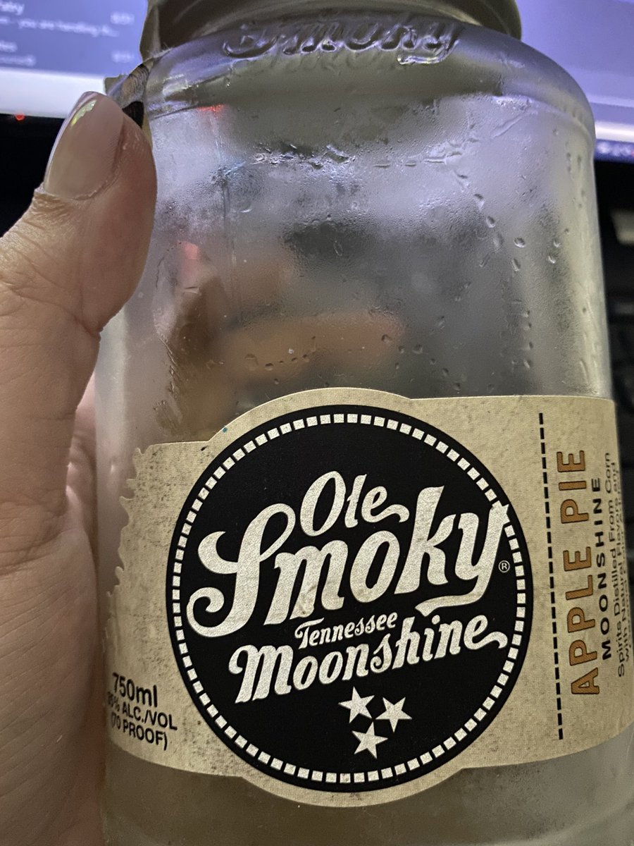 ChiddyTv's tweet photo. Starting early today! #moonshine #gettinglitty https://t.co/5apHtLMeSq
