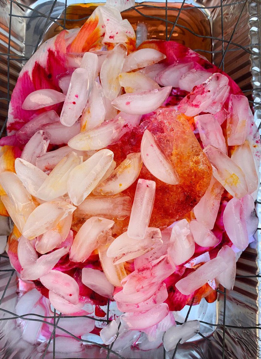 DesignConfetti's tweet image. Today we're sharing a pretty ice dye tutorial on the blog! Head over to see why we're such fans of this modern version of tie-dye and see what surprising thing happens when the colors hit the ice
buff.ly/31W2VBe