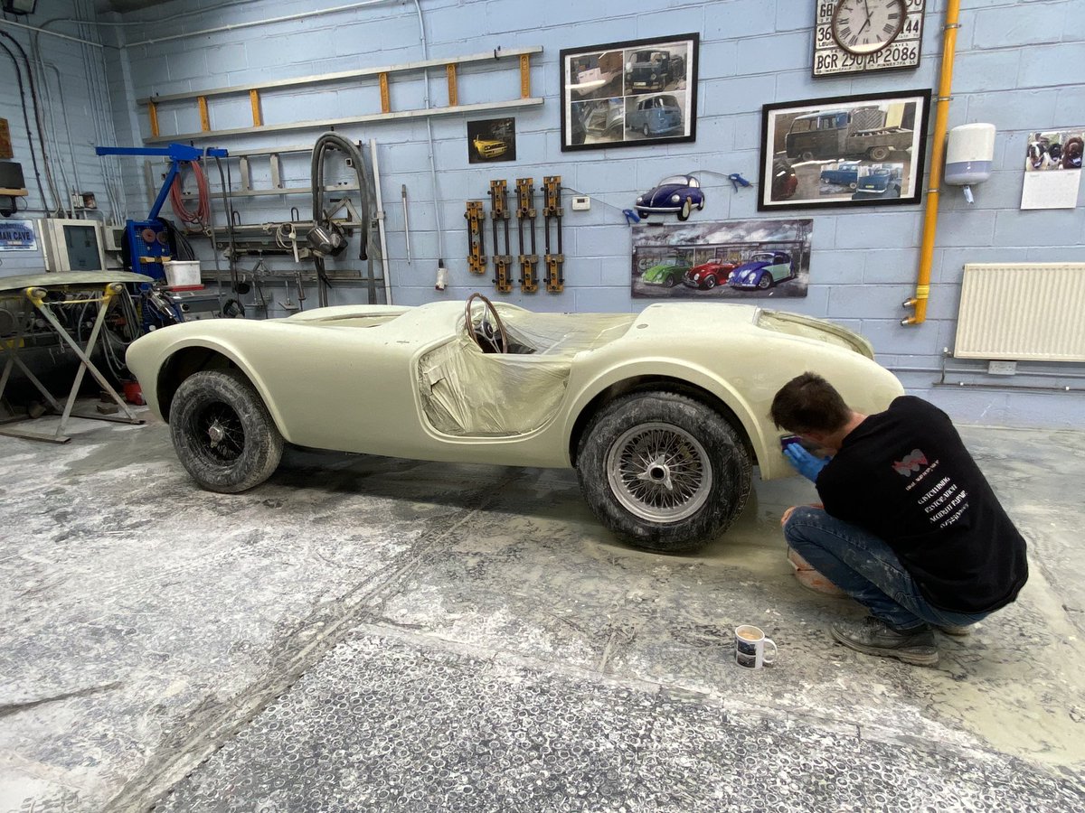 So the colour is revealed for the #ACCobra #toolroomedition #classiccar #restoration #carbodyshop #manofmanytalents