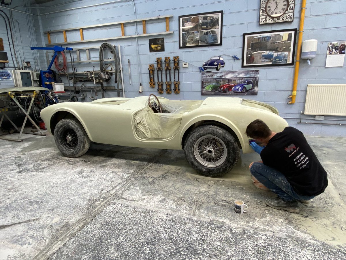 Wizard_VW's tweet photo. So the colour is revealed for the #ACCobra #toolroomedition #classiccar #restoration #carbodyshop #manofmanytalents https://t.co/eHNWOA7eRh