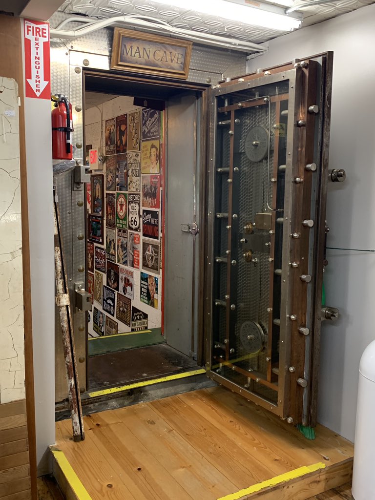 MnRetailers's tweet photo. Great visit today with Past and Present Home Gallery owners Lynelle & Jeff in Alexandria! So many unique antique & repurposed products from a biz with a heart bigger than its 3 floors & 13,000 sq feet of #SafeRetail. #RetailInMN https://t.co/H7Yqmo0dMn