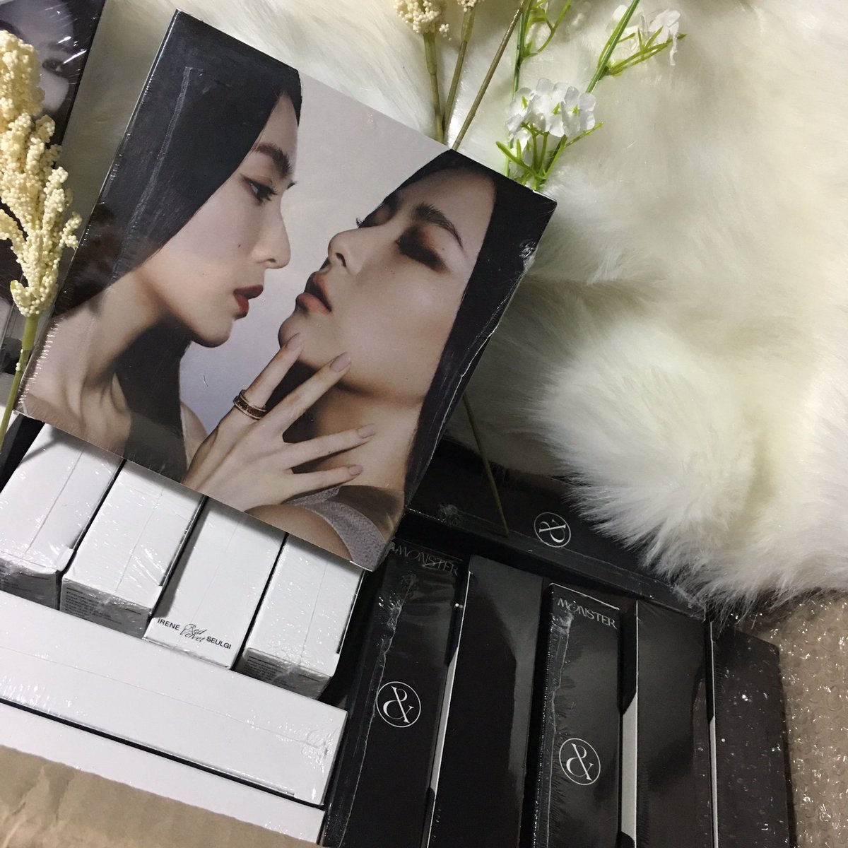 MellifluousPH's tweet photo. WTS/LFB PH ONLY 🇵🇭🌸 

RED VELVET : SEULGI &amp; IRENE - mini album Vol. 1 [MONSTER] - (top note / middle note ver.)

₱ 1,010.00 + LSF
-Full inclusion
-with POB

Please DM, thank you!

#Redvelvet #MONSTERPH #seulrene #reveluv @kunergy @Iamannmeow https://t.co/JL60Gggcyh