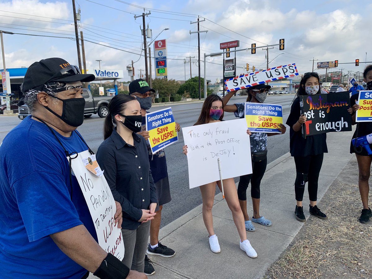 GinaOrtizJones's tweet photo. We can't let up the pressure and allow this administration to get away with its attempts to sabotage the @USPS. 

I'm always proud to stand with @APWUnational and @saaal_apwu_0195. Together, we can elect new leaders who will #SaveTheUSPS. https://t.co/BMs2lK5mud