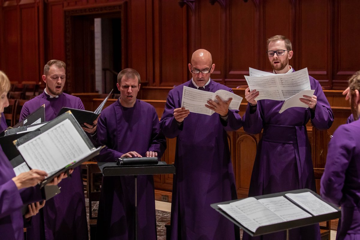 gracecathedral's tweet photo. Join the Grace community to pray and hear ethereal choral music sung by our Choir of Men and Boys at our Evensong at 5:15 pm PDT on Thursday, September 3 on FB live or at https://t.co/wAYZXznCL2 ๐๐ถ #graceathome #inclusivechurch #respite #FaithOverFear https://t.co/ckHr8h0ZS5