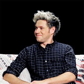 fearlesst91_'s tweet photo. *HELLO NIALL* ya es tendenciaa AMO A ESTE FANDOM Y A NIALL🥺🇨🇮❣️#HelloNiall #Niall https://t.co/KvRp2BeiWo