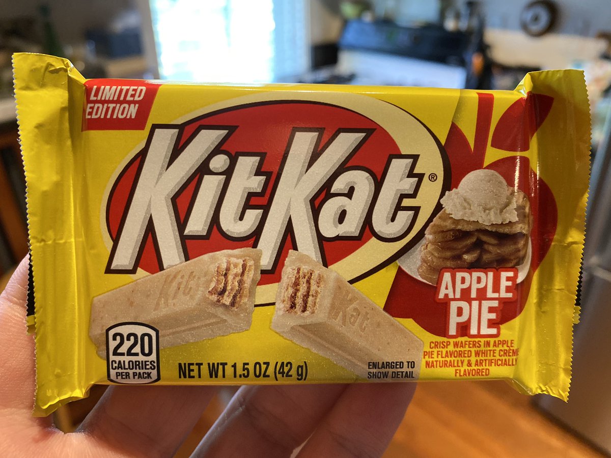 stevegarfield's tweet photo. Apple Pie KitKat. https://t.co/gkhx5MMxrJ