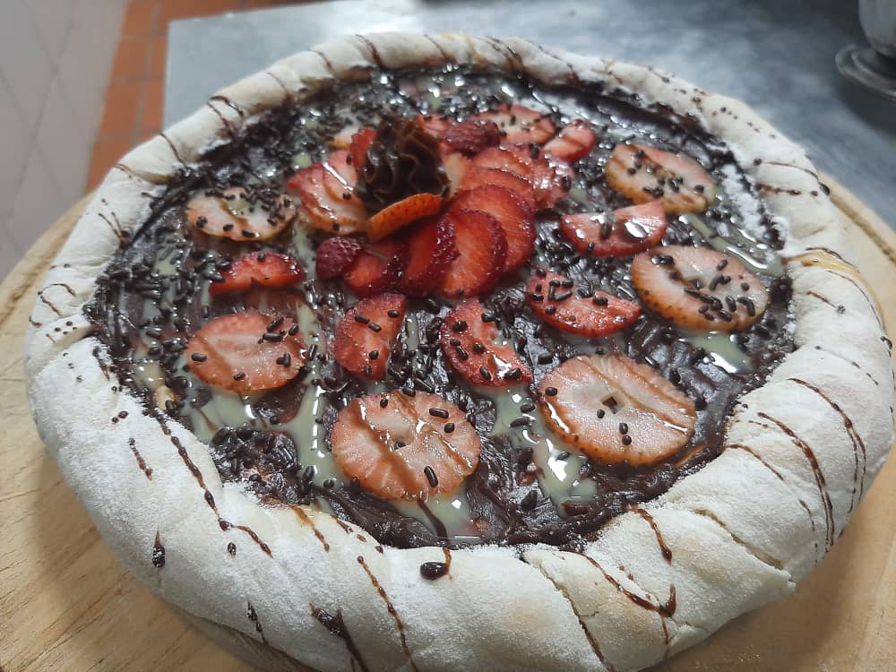 VeraPizza's tweet photo. Tarde lluviosa 🌧️ para merendar con la familia ó entre amigos con una Snack Pizza 🎉🎉
Te la llevamos hasta la puerta de tu casa sin costo alguno.
Contáctanos por Whatsapp 0414 2451051 ó 0212 2635215
Estamos hasta a las 8PM
#03Septiembre #Jueves #snack #sweet #pizza #delivery https://t.co/hGDWO67s0w