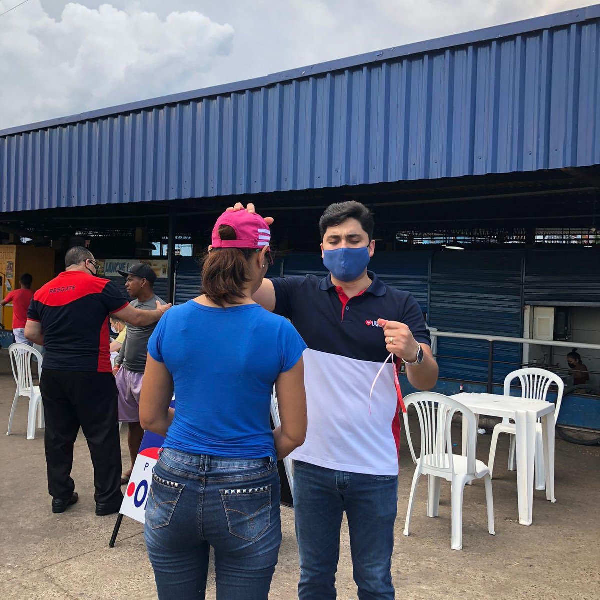 evg_amazonas's tweet photo. AtravÊs do ponto de fÊ, diversas pessoas são alcançadas com uma palavra de fÊ e esperança.
â˘
â˘
â˘
â˘
#evgam #pontodefĂŠ #manaus #iurd #famĂliaevg #uckg #evgbrasil https://t.co/4lHCf6KDsI