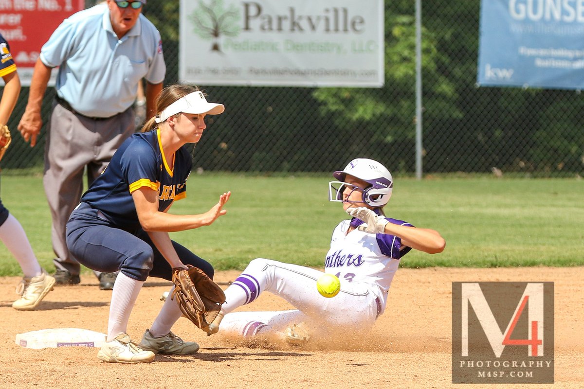 M4Photography_'s tweet photo. It was great to be back shooting on the diamond again. Lady Panthers taking down Battle HS in the home opener at South! 10-2 the final score. @PHS_stitchball @ParkHillSouthHS @RAGECAGE16 https://t.co/VOLJz9pmQ7