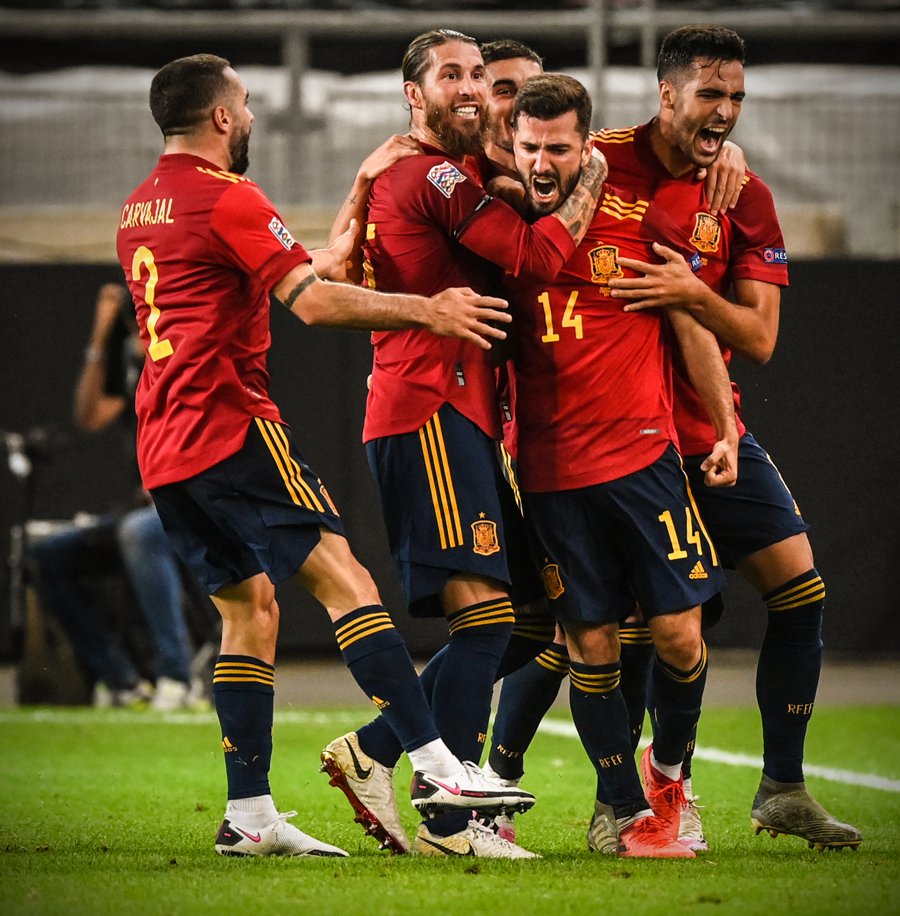 brfootball's tweet photo. Jose Gaya’s first-ever Spain goal was a 95th-minute equaliser against Germany 😤 https://t.co/otuYgFmabx