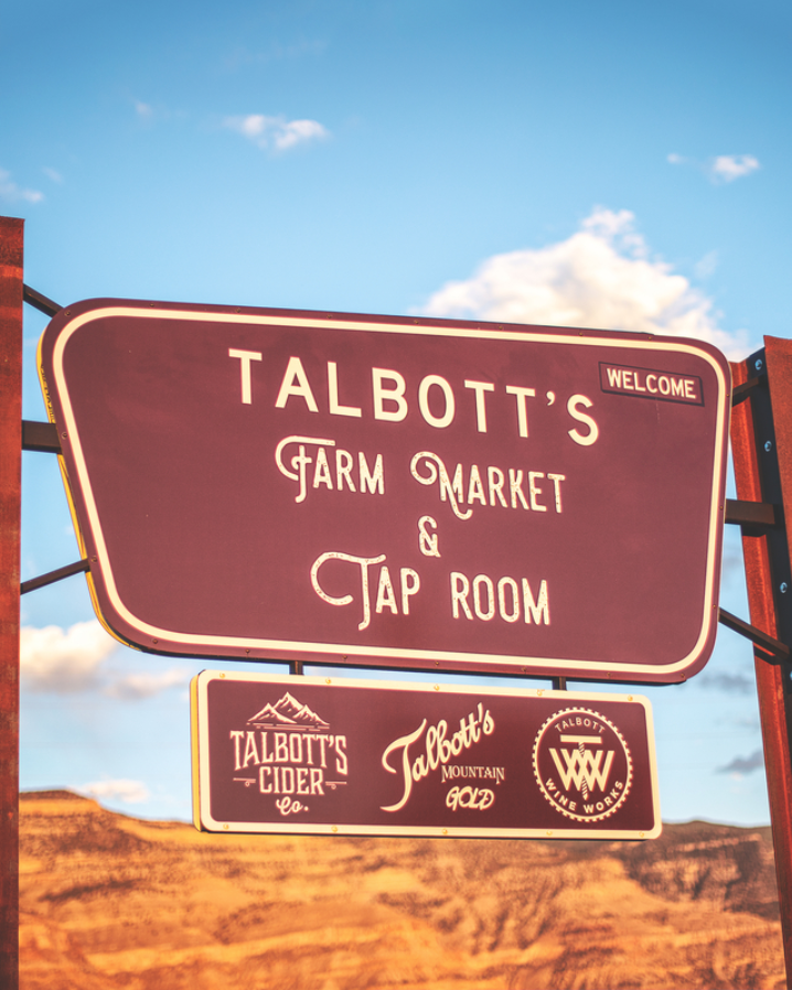 BreckBrew's tweet photo. Introducing Palisade Peach Wheat! 🍑🍺 Utilizing only the finest peaches from Palisade Colorado. The fruit forward American style wheat ale is bursting with bright and juicy peach flavor from the farms of @TalbottsCiderCo!

Find some
➡️ https://t.co/mhLWiID755

#BreckBrew https://t.co/qFTQeUvcKk