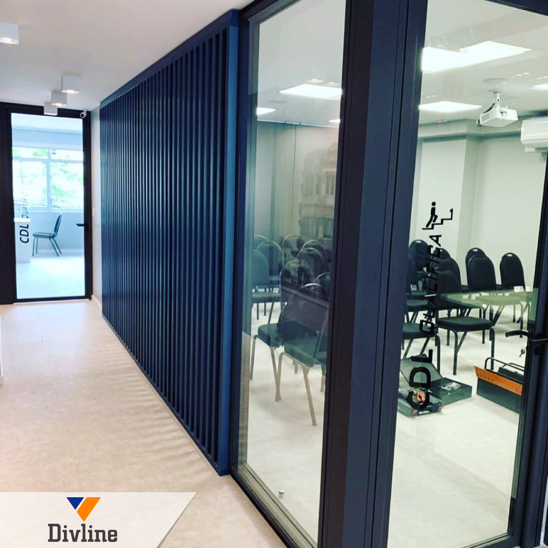 divline1's tweet photo. Divisorias Especiais CALIBRA - CDL Qualifica
#divisorias #divisoriasespeciais #especiaiscalibra https://t.co/IRe0gVo2xN