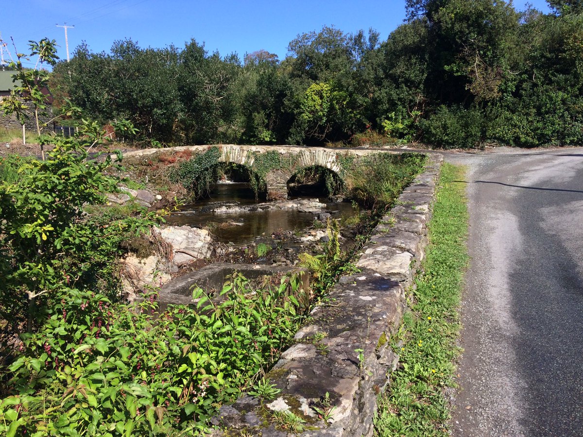 kingtara's tweet photo. Completed the 1st 24km of #bearabrefniway from Castletownbere today. Spectacular &amp; tough walk. https://t.co/aRDyQ3wZhE