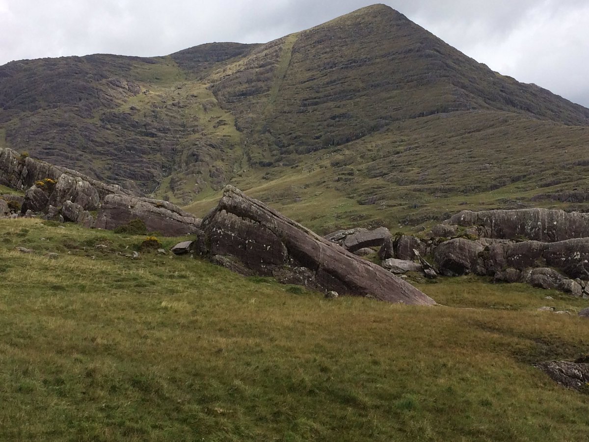 kingtara's tweet photo. Completed the 1st 24km of #bearabrefniway from Castletownbere today. Spectacular &amp; tough walk. https://t.co/aRDyQ3wZhE