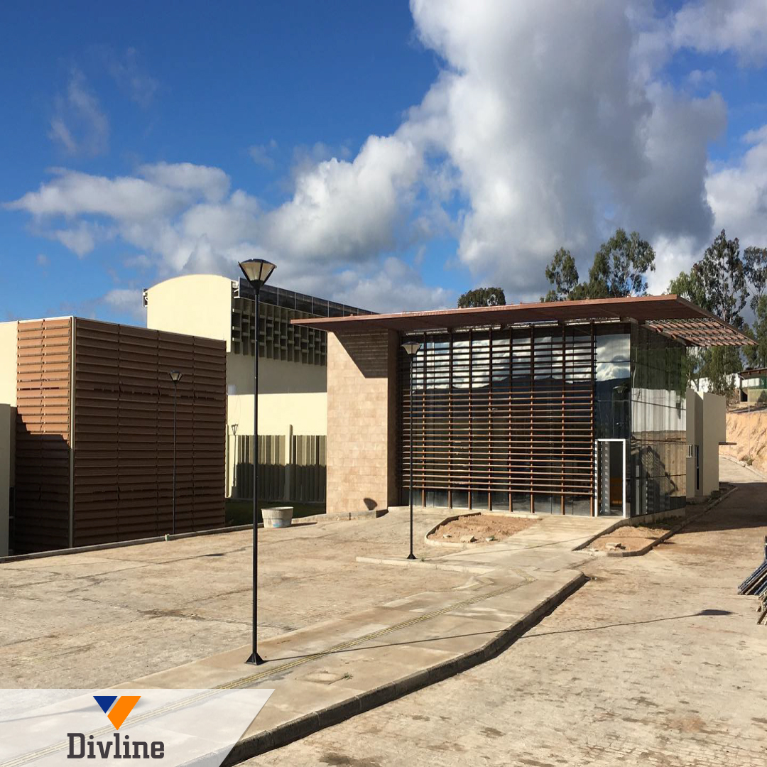 divline1's tweet photo. Hospital Regional da Chapada @ Seabra Chapada Diamantina, Bahia
#hospital #bahia #contrução https://t.co/24UqRGcr5D