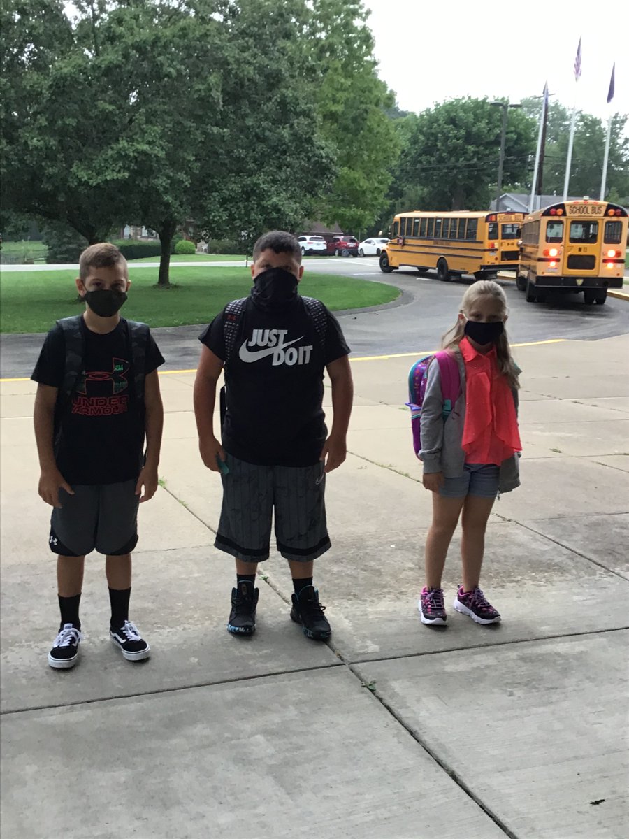 NorwinSD's tweet photo. Welcome back, Norwin students! Today, the School District welcomed back Gold Group students for their first day of in-person instruction. Here are photos from Sunset Valley, Sheridan Terrace, and Hillcrest Intermediate School. #NorwinStrong https://t.co/aYEOGMtF0q