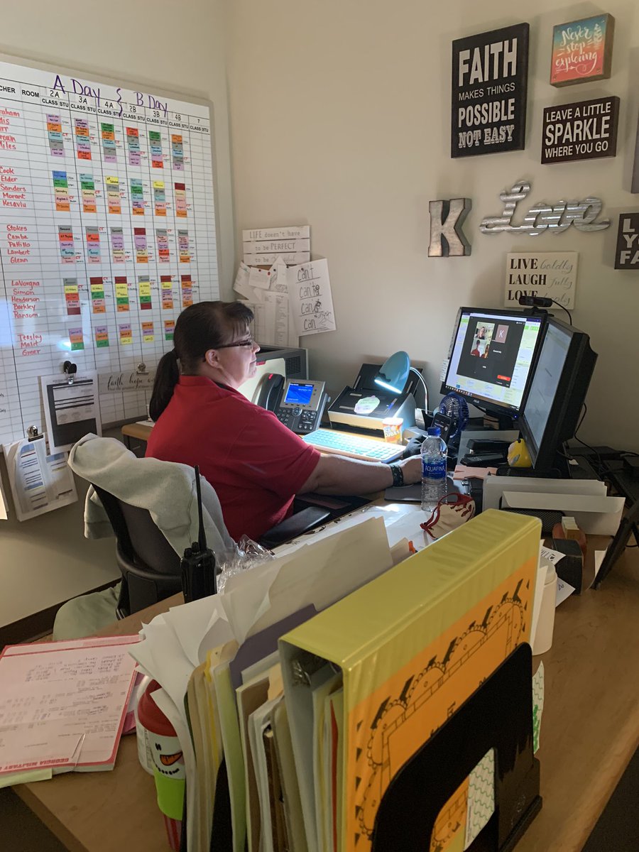 ortiznccaic's tweet image. NCCA’s @NccaCounseling is connecting with associates during our Virtual Open House and Meet and Greet! @CEO_NCCA @NCCA_Covington #myncca #ncssbethebest