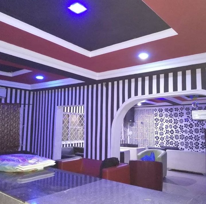 SemicEmpire's tweet photo. I am Adeyemi Oluwaseun Michael 
A visual Artist from Abeokuta 
Here are some of  my Mural paintings
#ogunvisualartists 
You can also check @Semicempire on Instagram https://t.co/svKrwqDxoY