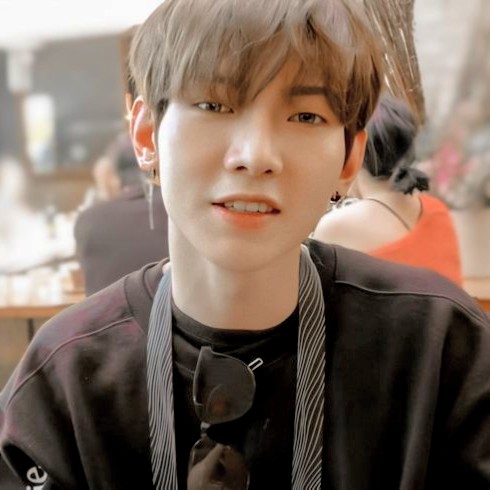 Felonychan's tweet photo. Quote yang ku pakai untuk sorotan, a thread :

#roleplayer #aesthetic #aesthetics #aestheticpack #layout #layoutpack #highlights #FEATURED #sorotan #unggulan https://t.co/F0Mjg2JEEn