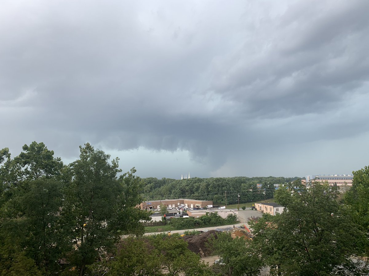 Jacobhartranft1's tweet photo. @dougkammerer @somaratheodore @nbcwashington Not sure if this is the bowing your talking about but this is looking towards Rockville Kensington from Silver Spring https://t.co/Yxxpe17ycy