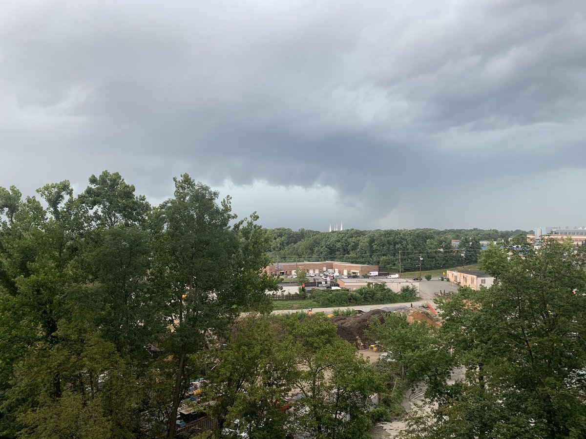 Jacobhartranft1's tweet photo. @dougkammerer @somaratheodore @nbcwashington Not sure if this is the bowing your talking about but this is looking towards Rockville Kensington from Silver Spring https://t.co/Yxxpe17ycy