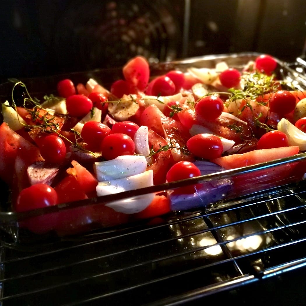 LisaBrunet's tweet photo. https://t.co/6YGGT1HYUl is mijn nieuwste Instagram waar je al mijn lekkerste food foto's kunt vinden. De liefde van de man gaat nog steeds door de maag. 🥘💋💋💋
#food #recepten #foto #lisabrunet
#eten #lekker https://t.co/I3KDgyXemM