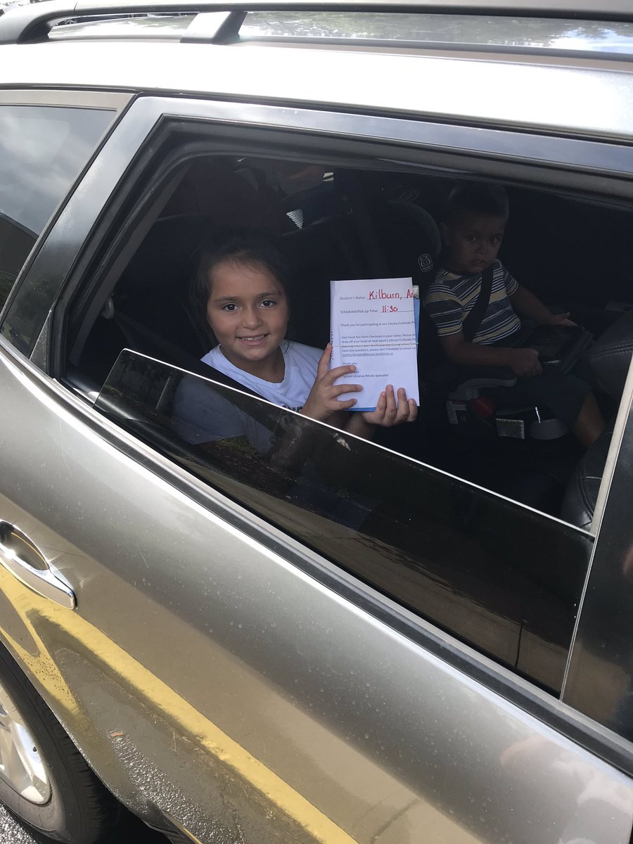 TES_4Library's tweet photo. What a fantastic first day of Library Curbside Pickup!! It was wonderful seeing all the student’s smiling faces as they picked up their library books.@GreenwoodStacie @RhondaHerald @GoodridgeElem @jenpat28 https://t.co/3zfj99wm0O