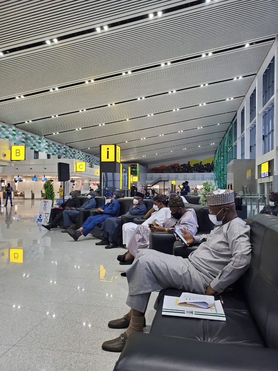 hadisirika's tweet photo. I am very glad to announce the reopening of Abuja and Lagos airports for international flights for the 5th of September, 2020. We remain grateful for your understanding and patience towards our collective safety. Earlier tweet deleted due to date error. Apologies, my bad! 🙏🏽🇳🇬🙏🏽 https://t.co/KlVOy0B0RT