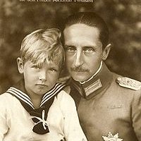 ll_guillermo's tweet photo. Sabias que? Augusto Guillermo Hijo de Guillermo II. tubo un hijo quien fue  príncipe Alejandro Fernando de Prusia  #ClasesDeHistoriaParaTodos @profe_hernandez https://t.co/V8oHkaxpeh