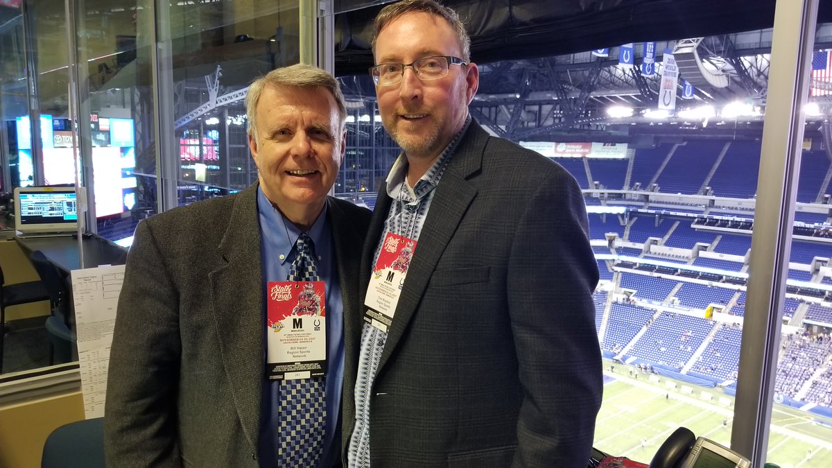 BillHazenPro's tweet photo. Tom Brankin had an easy-going manner about him. On the air he was a disciplined, patient broadcaster...a "natural," Our last football broadcast was Lowell's Ind. finals appearance in 2017 at Lukas Oil Stadium. My deepest condolences to his loved ones and many friends. 2/2 #BHPro https://t.co/TFKFkh4v8s