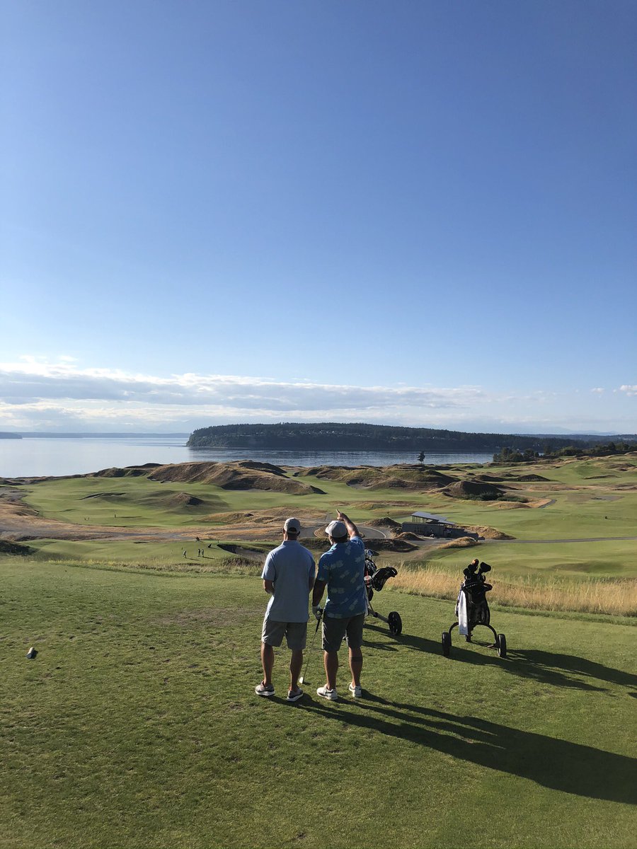 DavidLoverich's tweet photo. Chambers Bay never disappoints. One of the true gems in the PNW and a must play course to add to your bucket list. 

#ChambersBay #BrosBrews&amp;Bogies 
#2015USOpen https://t.co/SNSCGNAkGo