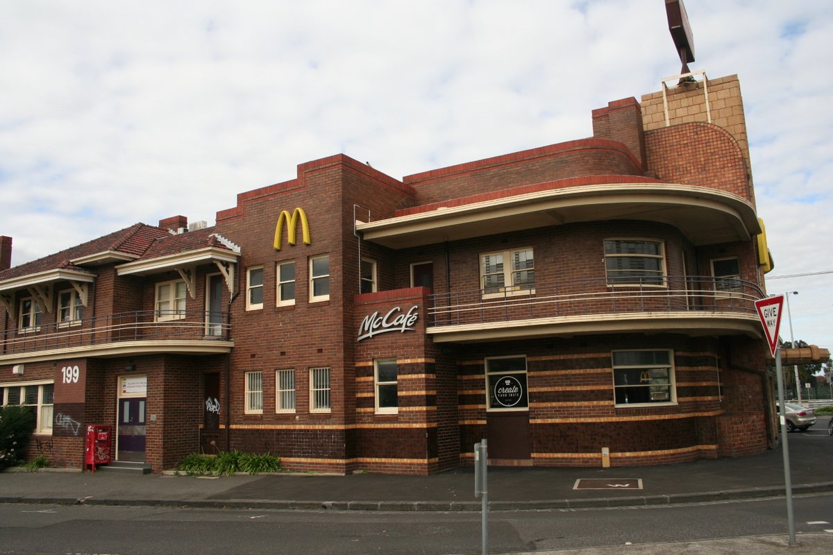 nonstandard mcdonald's tweet media
