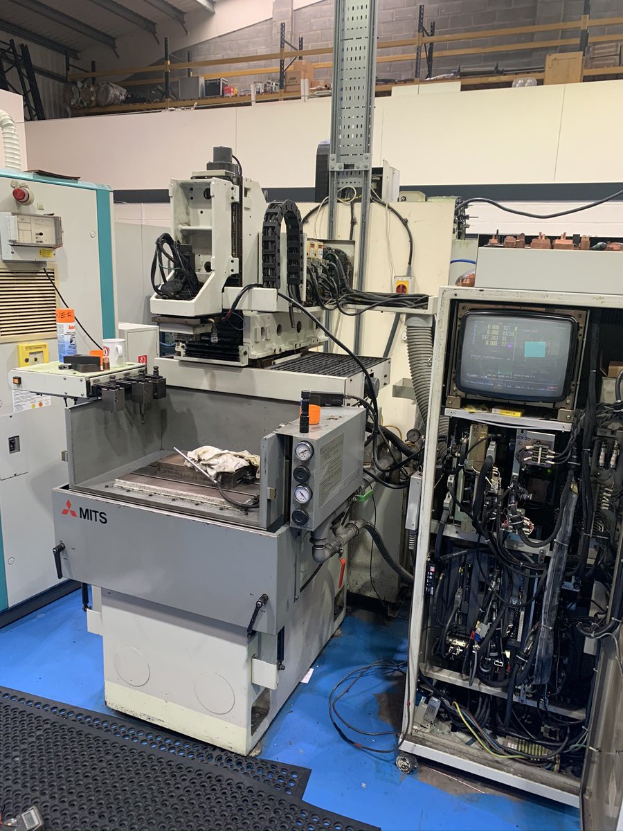 MakrepEDM's tweet photo. 1995 Mitsubishi EX8 EDM at MOULDTECH SOLUTIONS LTD repaired today. Customer loves the speed &amp; accuracy of this machine so we to keep it running &amp; updated for him.
MOULDTECH SOLUTIONS LTD also supplied us with their own designed and manufactured face shields to use in the future. https://t.co/fIIBMDZ69F