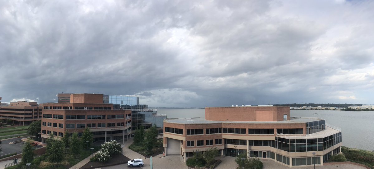 gustrow's tweet photo. Another day, another rain 🌧  @capitalweather @MatthewCappucci https://t.co/KCnkSEi95X