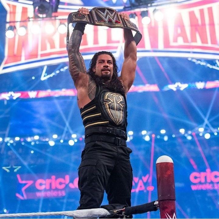 Ahhyezzir's tweet photo. Look back at all #RomanReigns 8 title reigns #TheRomanReignsEra #BestOfTheBest 
Pics credit to wwe instagram https://t.co/llT6fFG88c