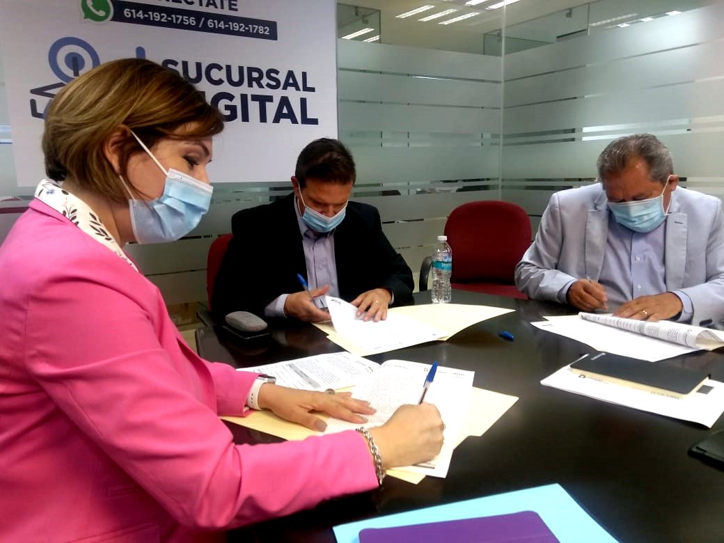 SFP_Chihuahua's tweet photo. Como parte de las acciones de mejora y gestión de riesgos, la @JMAS_Chihuahua y esta Secretaría, formalizaron el Comité de Control y Desempeño Institucional (Cocodi) que ayudará a concretar las metas y objetivos del Plan Estatal de Desarrollo del Gobierno. #BuenGobierno https://t.co/79x9a1QHTS