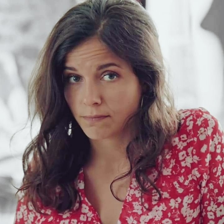 roxara_dna's tweet photo. Amis scénariste de @DNA_TF1 ... Vous ne pouvez pas nous retirer ce petit Diamant Brute ! 
Donc s'il vous plaît ne faites pas de bêtises. Bisous de la Team #Roxara 

#DemainNousAppartient #roxara #raphaelevolkoff #sete #serie #actress #rt https://t.co/IXSfEU1pdx