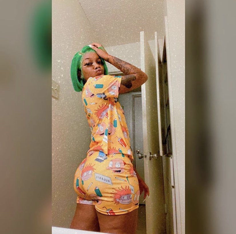 iammdream's tweet photo. Call me Angelica💋 https://t.co/0hhvruNW7y