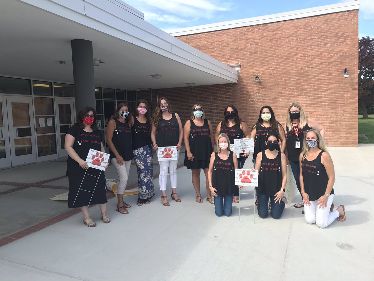 MrsKranis133's tweet photo. Second grade Beep and Greet was a HUGE success. We loved seeing all of the beautiful smiles from our soon to be super second graders. #StokesStrong @WeRStokes @BethRoemerIT https://t.co/vSn2RGO8my