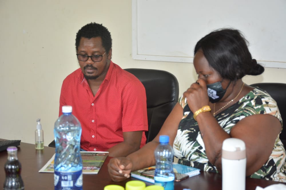 ManyattaYouth_m's tweet photo. #SAVETProgram
We are pleased to have received Brian and David Firm as an official consultant for a 10 months Capacity building process made possible by the SAVET PROGRAM Supported by @theGCERF in partnership with @CICCTrust here in the coastal region of Kenya! https://t.co/Zk15hYbH3J