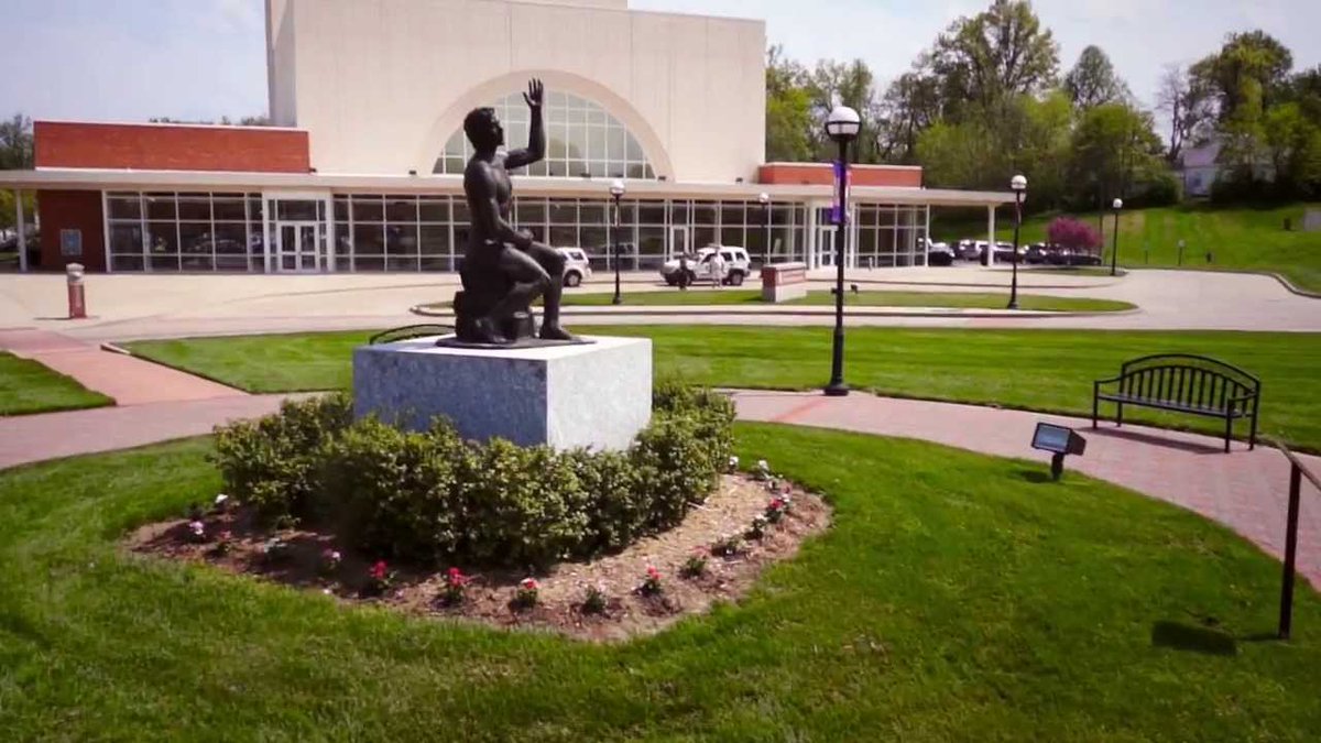 Stunning Colleges tweet media