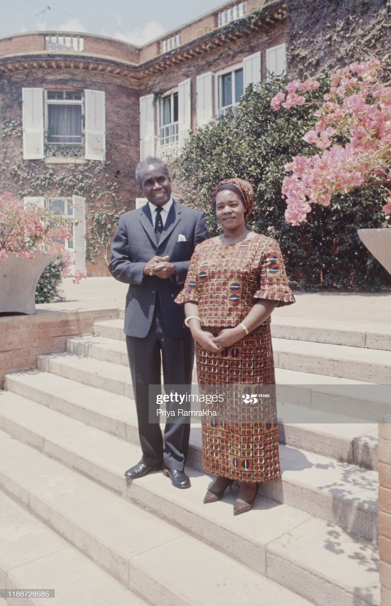 pics Kenneth Kaunda Wife wife betty kaunda posing for a photo