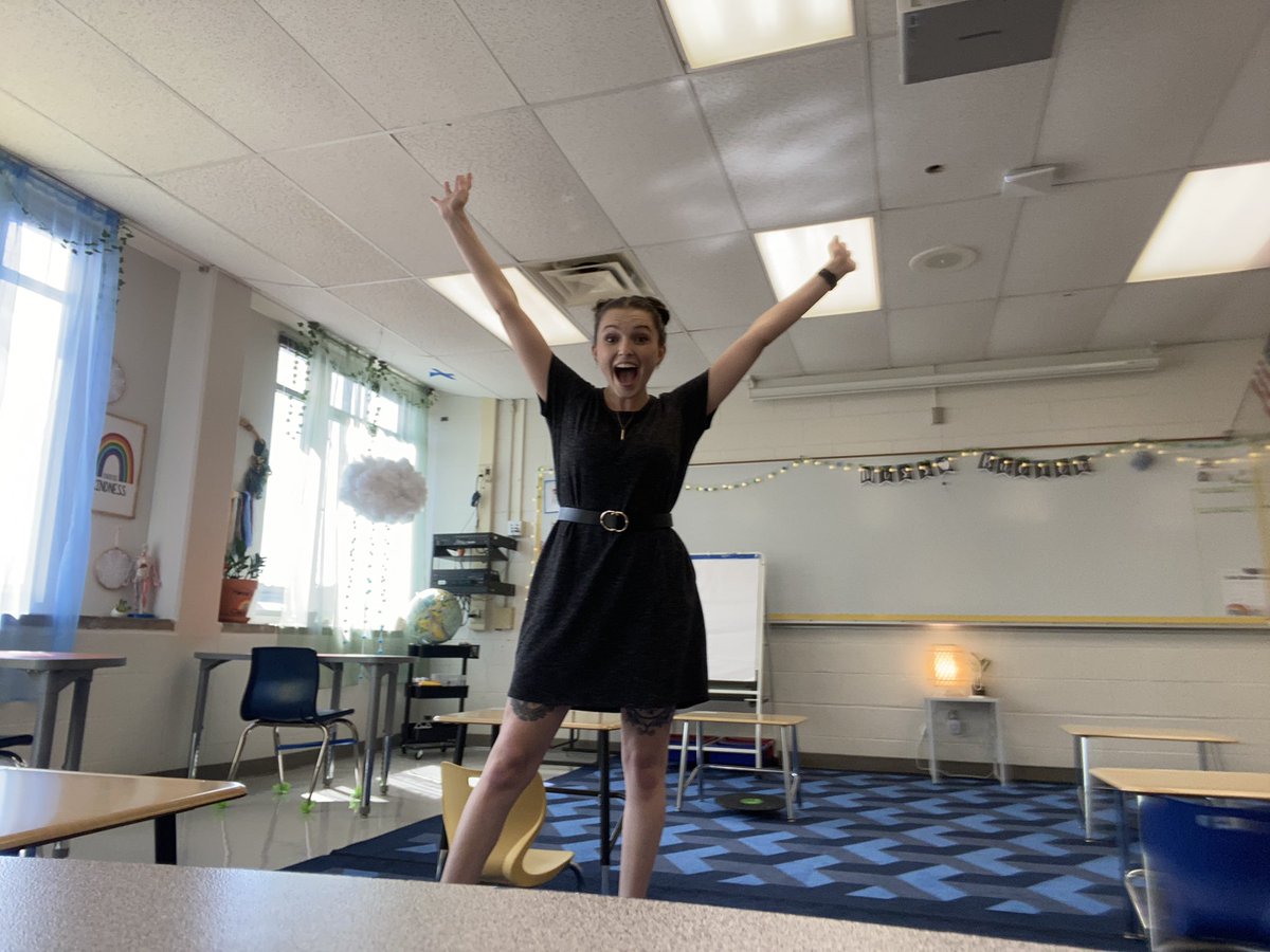 AlexisBuczek's tweet photo. The next time I’m in my classroom, I’ll have students joining me!! I’m beyond excited!!! Bring on Tuesday! 🥳👩🏻‍🏫👩🏻‍💻🌈🍎 #EaglesRise #NKCStrong https://t.co/RPj9JqS1en