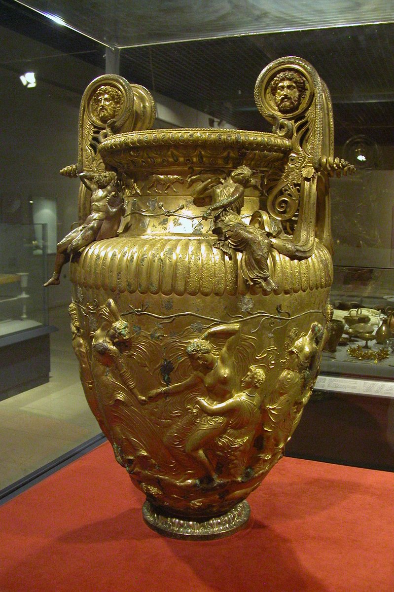 myrmekochoria's tweet photo. Derveni krater with Dionysus and Ariadne, 4th century BCE.
#history #art #archeology https://t.co/Mo7Qx6SHPz