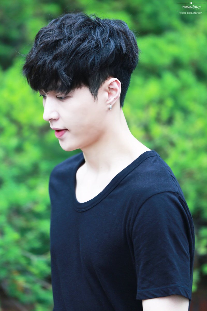 a thread of curly/fluffy hair yixing for my fellow enthusiasts ♡