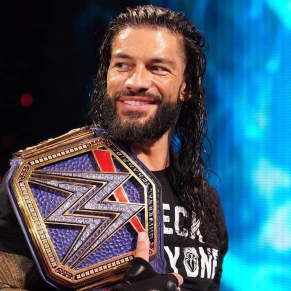 Ahhyezzir's tweet photo. Roman's Smile.. The smile that can melt even the coldest hearts
#MyForEverNumberOne #MyOnlyHero I love you ❤️@WWERomanReigns
#NewProfilePic https://t.co/OhHSlDoTiz