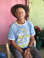 MintrabajoCol's tweet photo. Él es don Esmeraldo, participante del programa #SomosRurales del @mintrabajocol en alianza con @pnudcolombia. Con #CascosDeVida, él y los demás participantes, están siendo protegidos del contagio por #Covid19, para poder continuar así con sus procesos de asistencia técnica. https://t.co/chPkKQtHjP